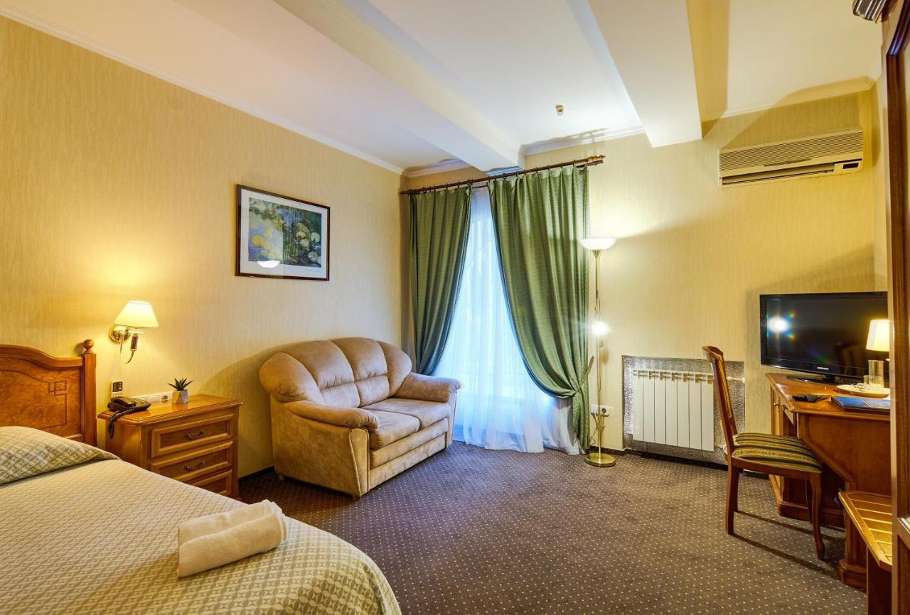 Art Hotel Academy Dnipro Dış mekan fotoğraf