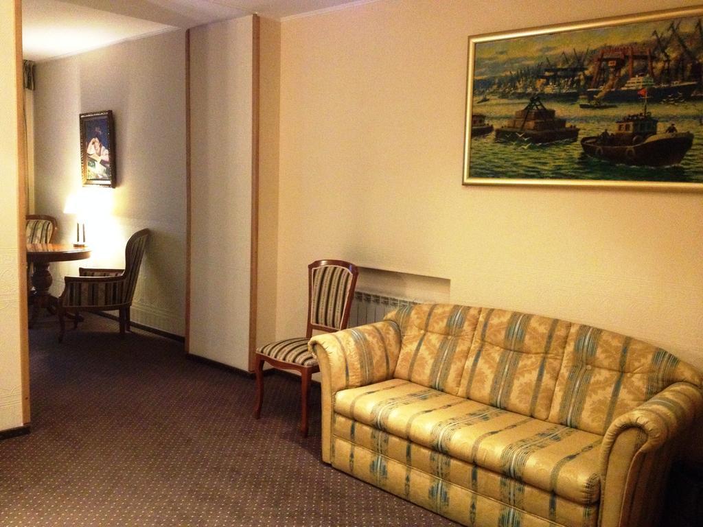 Art Hotel Academy Dnipro Dış mekan fotoğraf