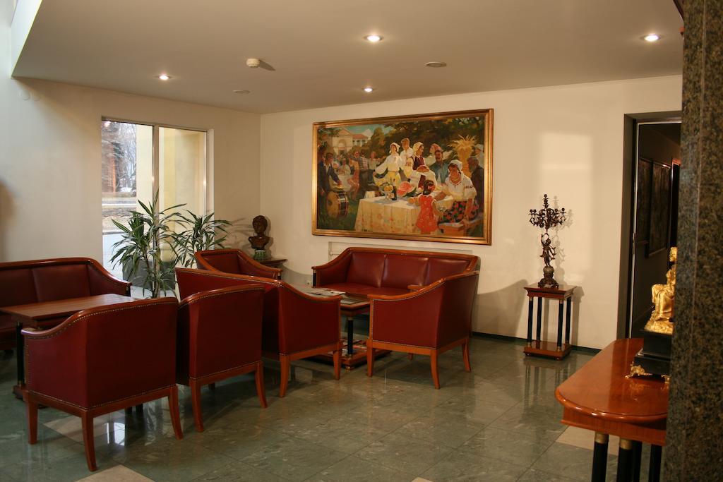 Art Hotel Academy Dnipro Dış mekan fotoğraf