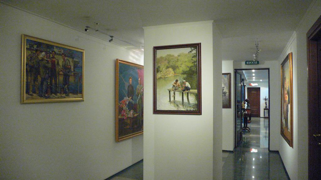 Art Hotel Academy Dnipro Dış mekan fotoğraf