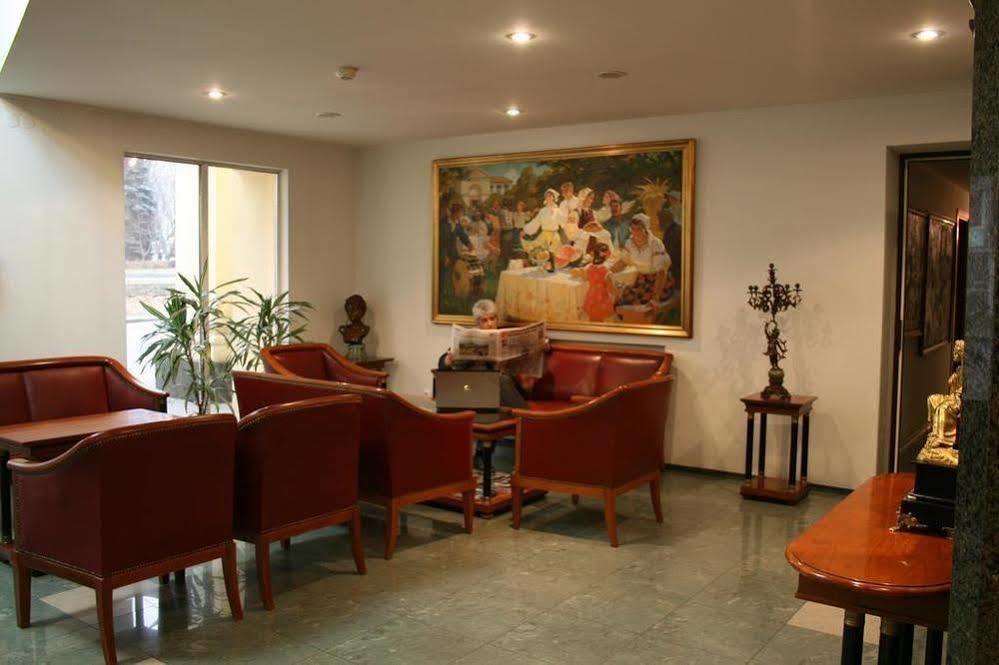 Art Hotel Academy Dnipro Dış mekan fotoğraf