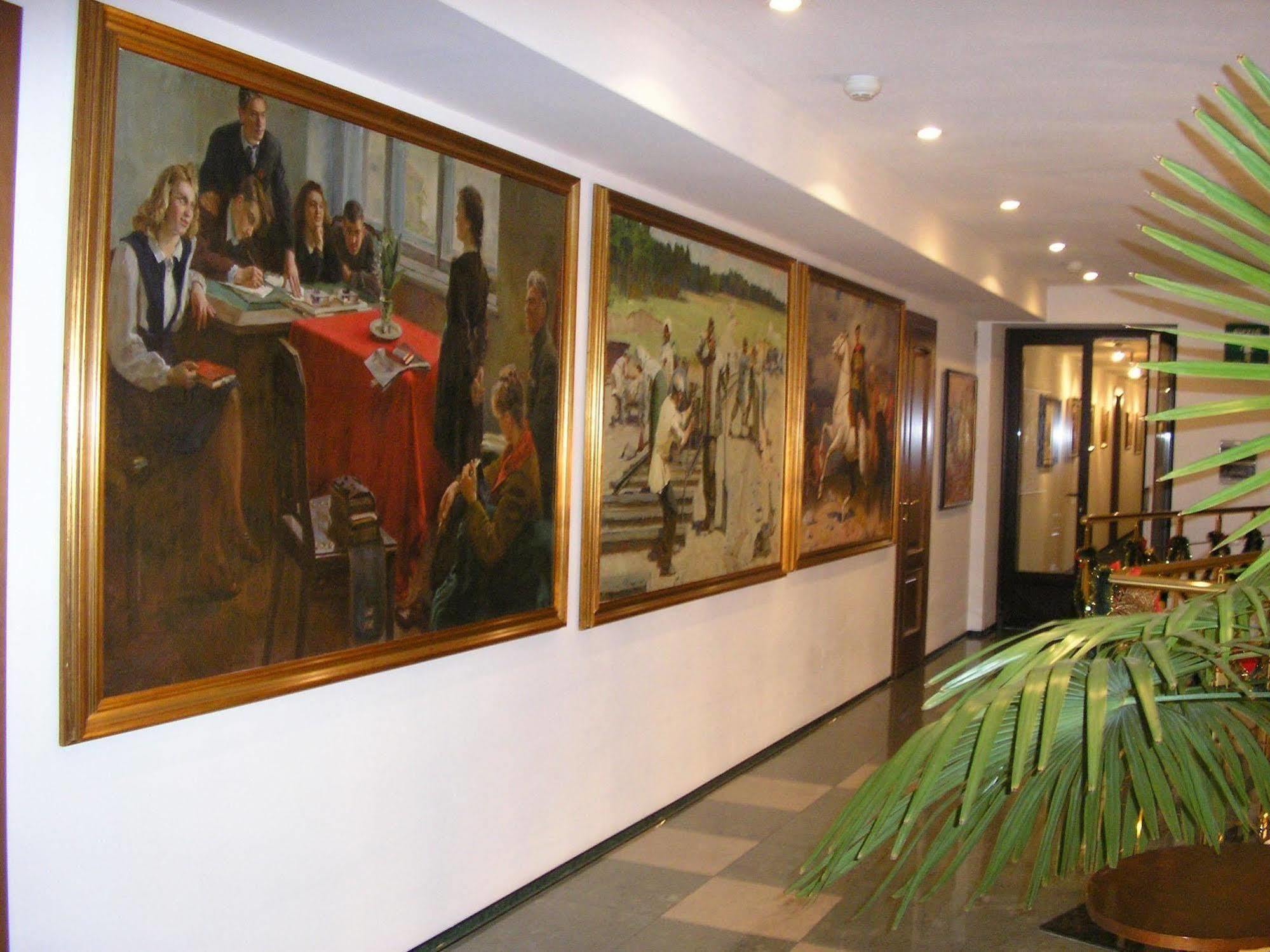 Art Hotel Academy Dnipro Dış mekan fotoğraf